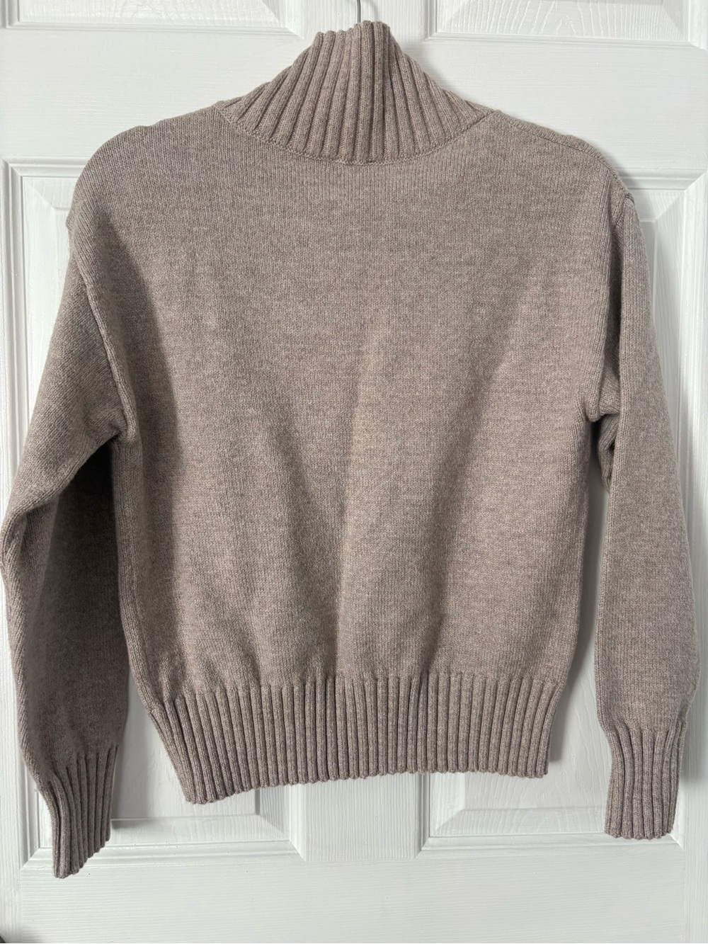 Express XS Sweater in Taupe - Picture 4 of 8